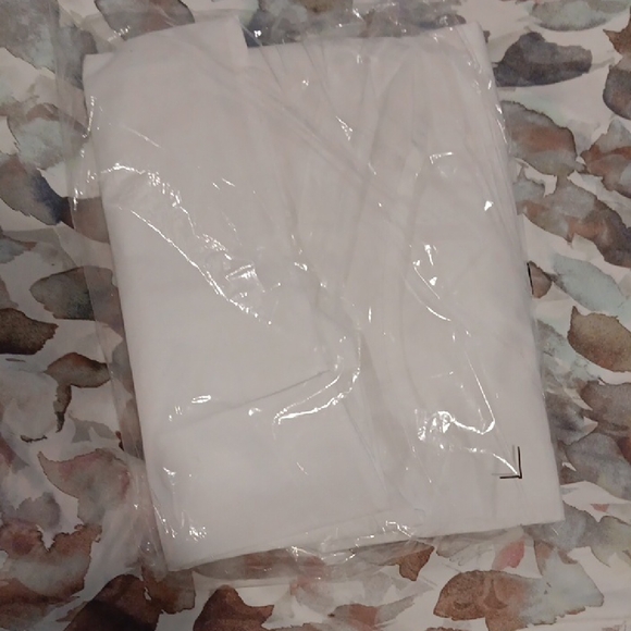 WonderWink White Scrub Top - Picture 1 of 6